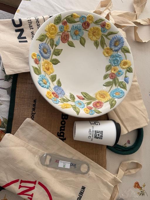 Buy & Sell Elm Park Havering - Photos for Hand painted Chinacraft bowl, bags mug opener