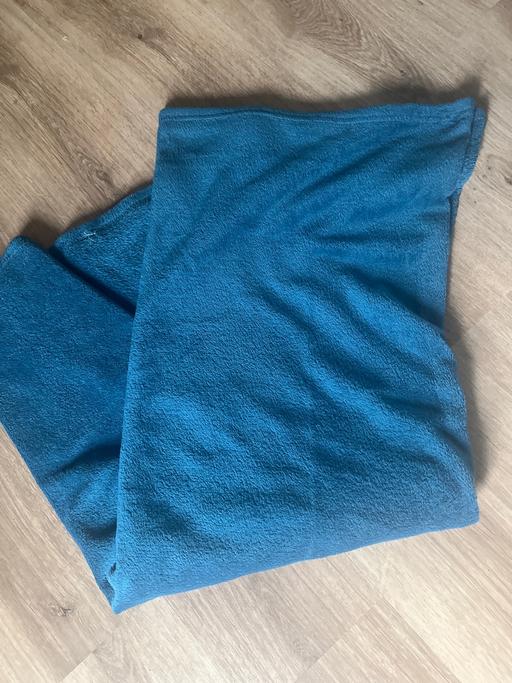 Buy & Sell Conisbrough Doncaster - Photos for Teal blue throw