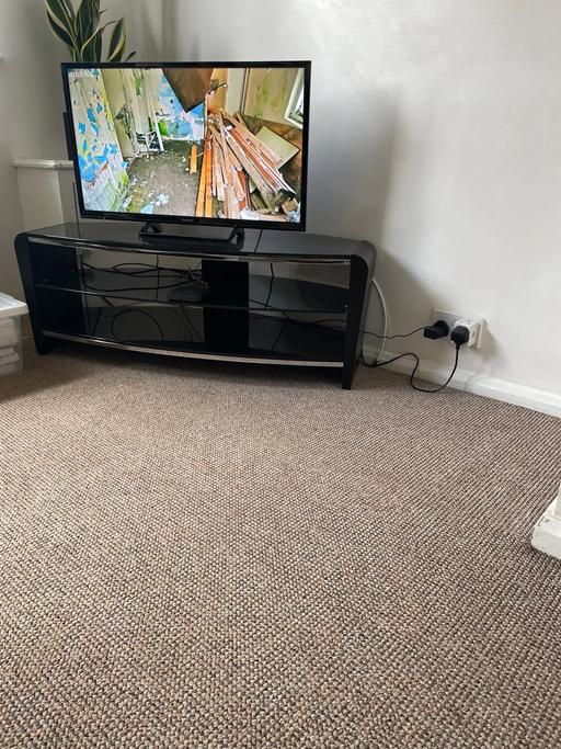 Buy & Sell Golborne Wigan - Photos for Black Glass TV Stand