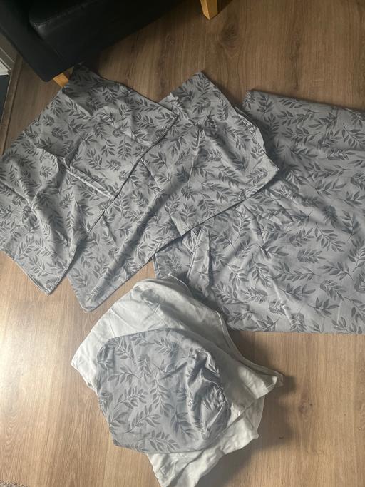 Buy & Sell Cadeby Doncaster - Photos for Double bedding set including fitted sheet