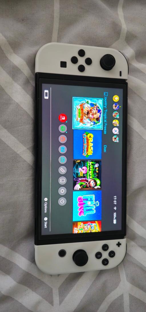 Buy & Sell West Bromwich Sandwell - Photos for Nintendo Switch OLED 64GB + 512GB SD Card