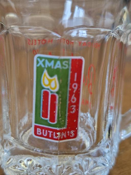 Buy & Sell Graveley North Hertfordshire - Photos for Vintage Butlins Xmas 1963 Minature Glass Tank