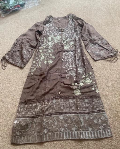 Buy & Sell Edmonton North London - Photos for Embroided kameez/3 piece suit
