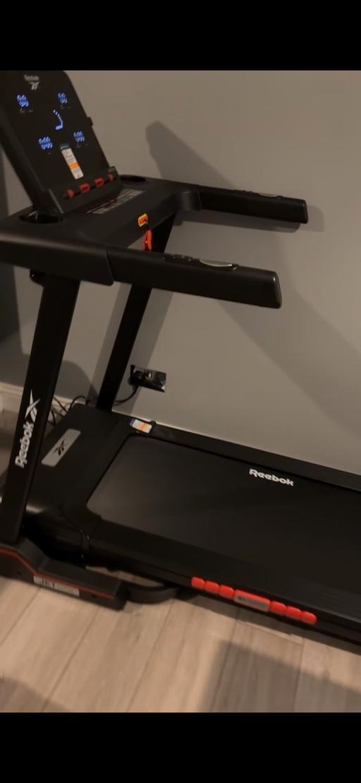 Buy & Sell Cobham Gravesham - Photos for Rebook jet 100z treadmill