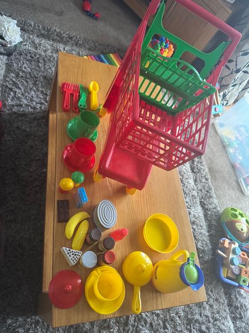 Buy & Sell Sandwich Dover - Photos for Child’s play supermarket trolley with food an