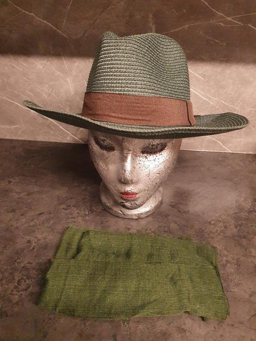 Buy & Sell Oxley Wolverhampton - Photos for NEW hat & sparkly scarf set