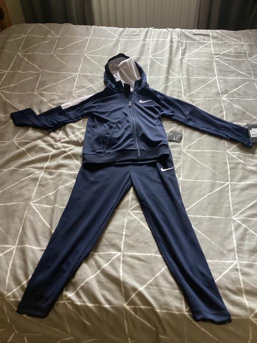 Buy & Sell Gringley-on-the-Hill Bassetlaw - Photos for Brand new age 6-7 Nike tracksuit