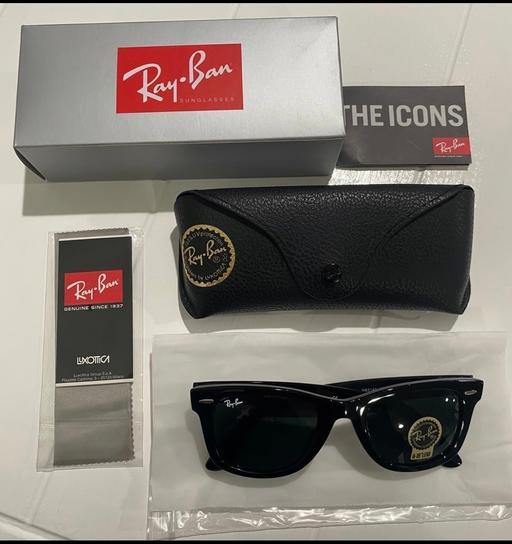 Buy & Sell Upper Edmonton North London - Photos for Rayban wayferer 2140