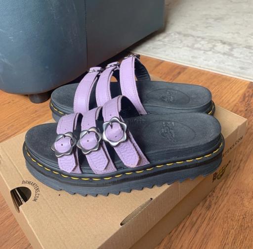 Buy & Sell Bentley Walsall - Photos for Dr Martens Blair Flower Slide - Size 6