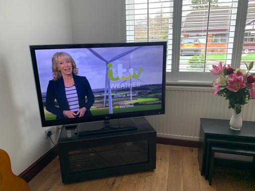Buy & Sell Thornton-Cleveleys Wyre - Photos for TV 47 inch LG 3D plus TV cabinet