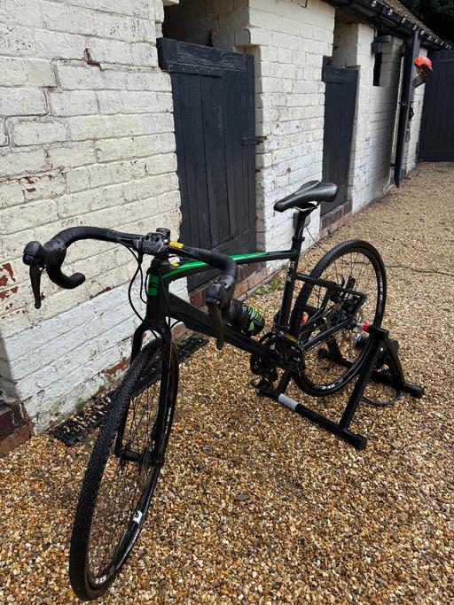 Buy & Sell Middleton North Warwickshire - Photos for Giant Revolt Road Bike