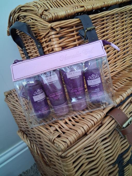 Buy & Sell Chase Terrace Lichfield - Photos for Ted Baker gift set