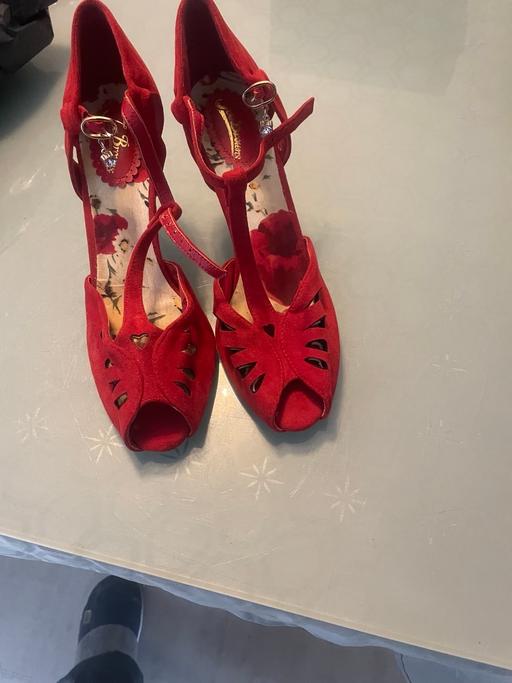 Buy & Sell Furzton Milton Keynes - Photos for New shoes size 6