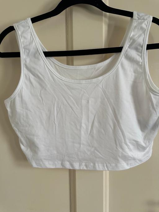 Buy & Sell Chelsea South West London - Photos for SHEIN 2 pack white and grey cropped tops