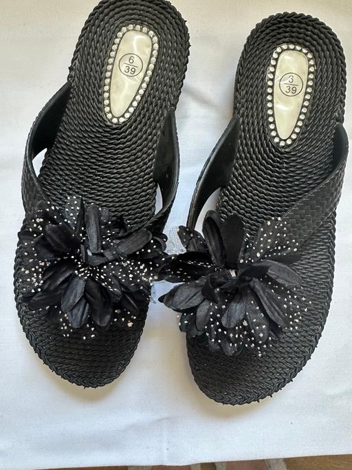 Buy & Sell Ramsgate Thanet - Photos for Ladies size 6 flip flops