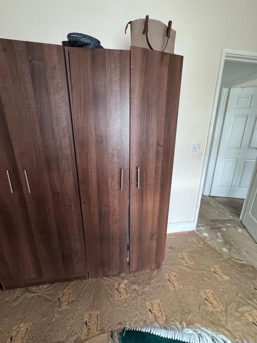 Buy & Sell West Bowling Bradford - Photos for 2 wardrobe set