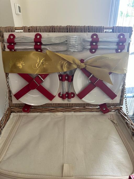 Buy & Sell Tatsfield Tandridge - Photos for Picnic Hamper
