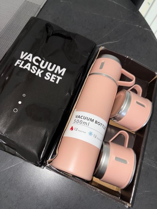 Buy & Sell Park Hill Sheffield - Photos for Flask & cups