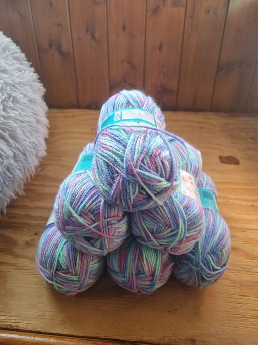 further learning Pendeford Wolverhampton - Photos for 6 balls new wool dk wv10 6tx