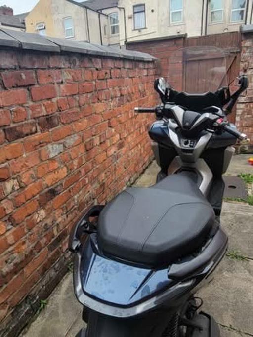 Vehicles Clayton Manchester - Photos for Honda forza 300