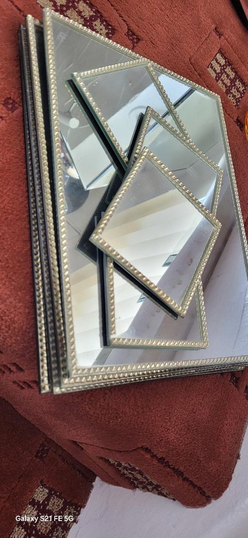 Buy & Sell Bloxwich Walsall - Photos for GLASS PLACE MAT,S & 4 COASTER,S