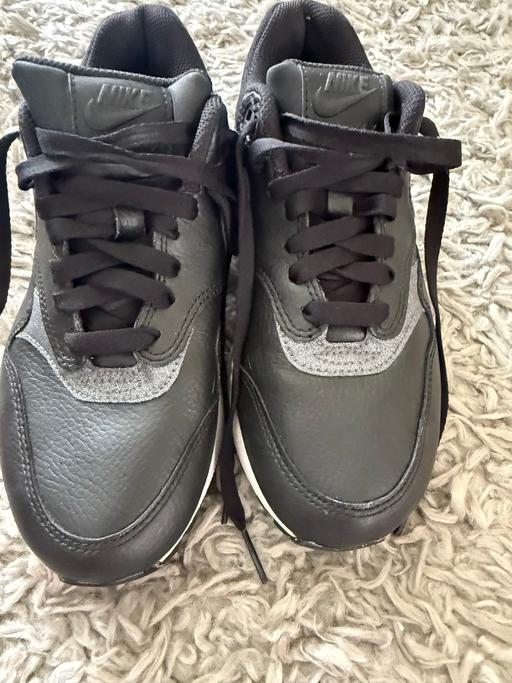 Buy & Sell Three Mile Cross Wokingham - Photos for Women’s Trainers