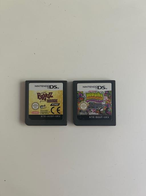 Buy & Sell Gledhow Leeds - Photos for Bratz Diamondz + Moshi Monsters Nintendo DS