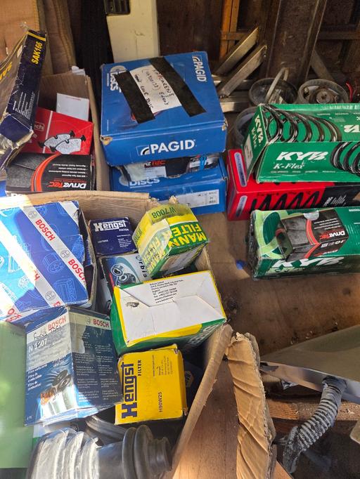 Vehicles Chapeltown Sheffield - Photos for car parts job lot