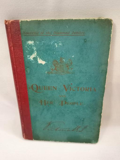 Buy & Sell Hall Green Birmingham - Photos for ANTIQUE BOOK QUEEN VICTORIA AND HER PEOPLE.