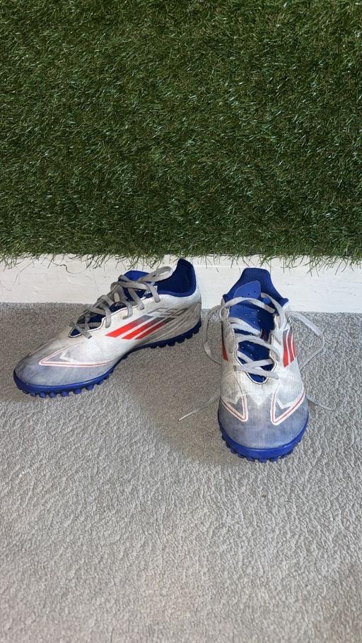 Buy & Sell Blackpool Lancashire - Photos for Adidas Astro Boots Size 5