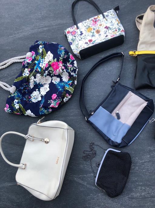 Buy & Sell Turnford Broxbourne - Photos for 7 HANDBAGS