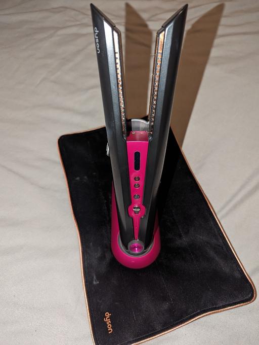 Buy & Sell Coxgreen Sunderland - Photos for Dyson Coralle Hair Straightners