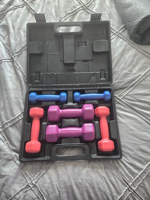 Buy & Sell Park Hill Sheffield - Photos for dumbells in box