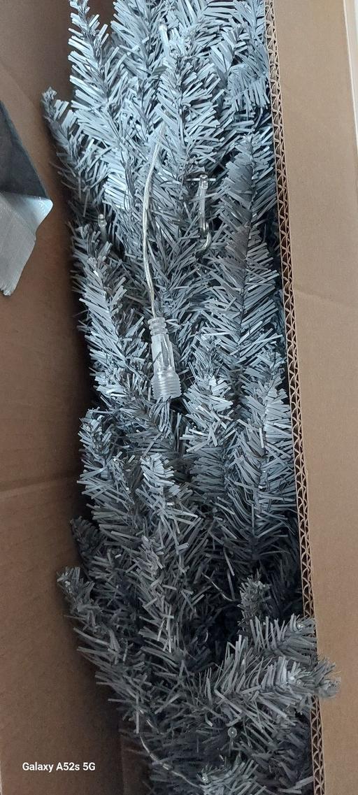 Buy & Sell Upton Wakefield - Photos for Christmas tree
