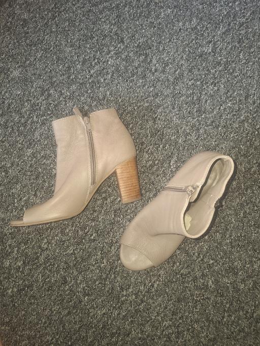 Buy & Sell Woodsetton Dudley - Photos for Dune Leather boots size 5
