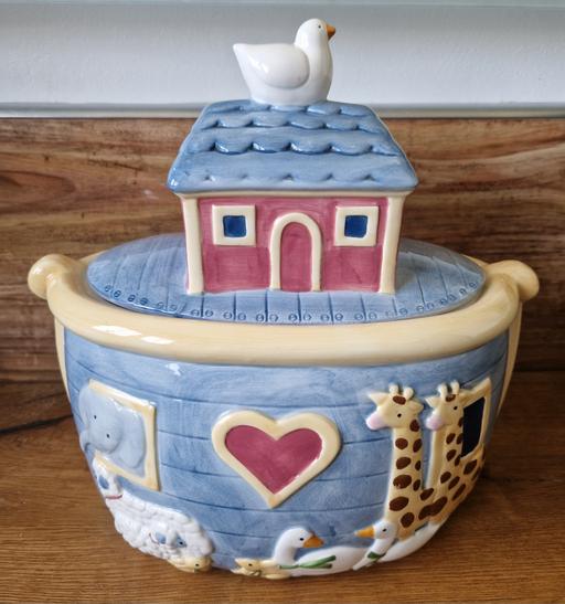 Buy & Sell Stevenage Town Centre Stevenage - Photos for Vintage Ceramic Noah's Ark Cookie Jar