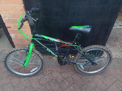 Buy & Sell Sidemoor Bromsgrove - Photos for 20 inch boys bike