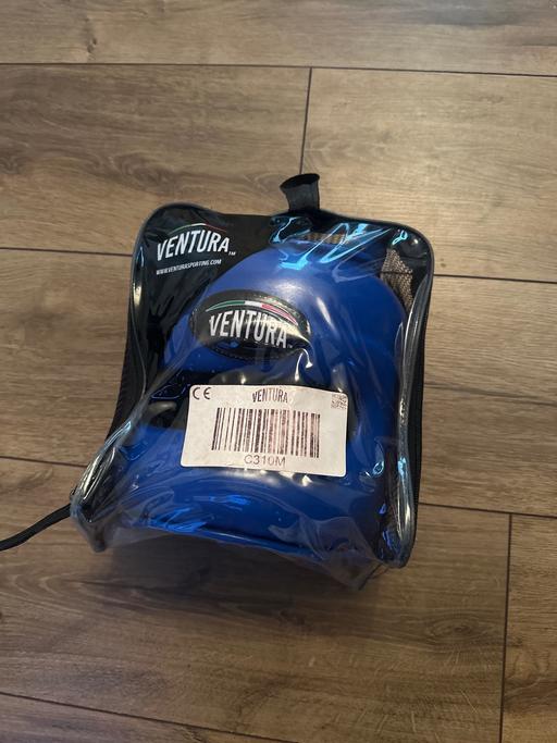 Buy & Sell Islington North London - Photos for Ventura boxing head guard Size M new ONO