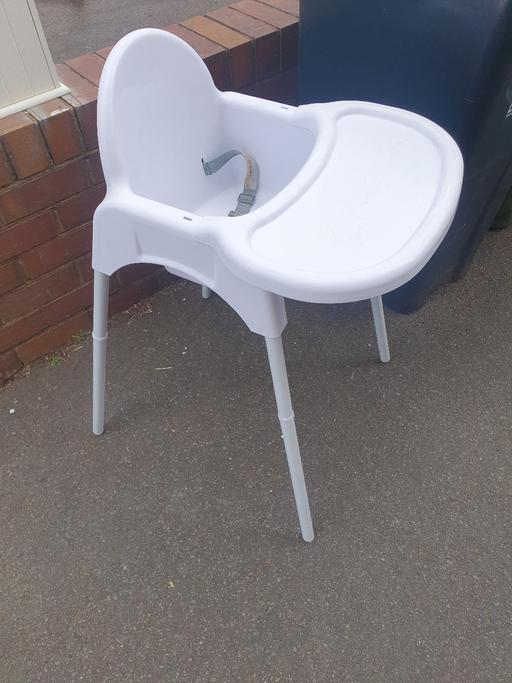 Buy & Sell Gornal Wood Dudley - Photos for Extendable High Chair, Good Condition .