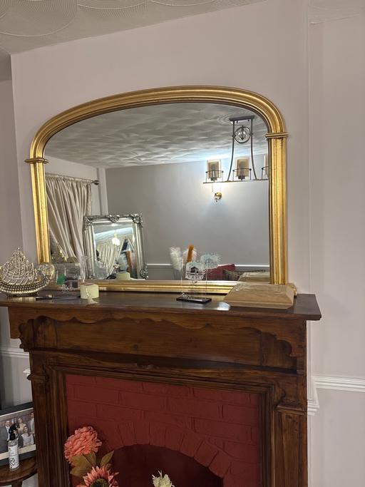 Buy & Sell Chigwell Epping Forest - Photos for Beautiful mirror wall mounted in Gold colour