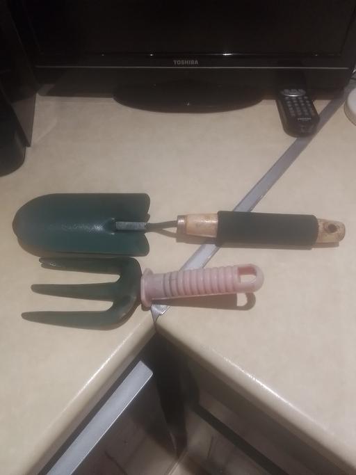 Buy & Sell Aldridge Walsall - Photos for HAND FORK AND TROWEL