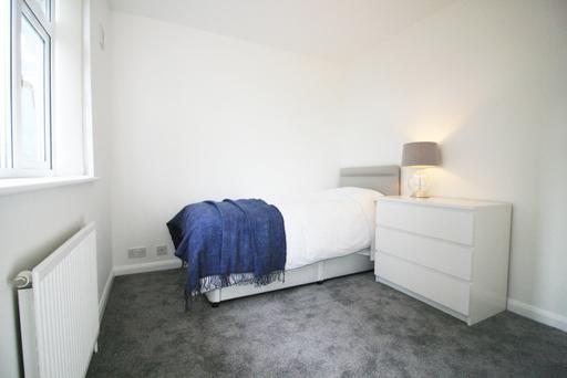 Buy & Sell Derry Downs South East London - Photos for John Lewis 3 ft Bed + Mattress + Headboard 