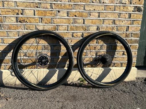 Buy & Sell St Johns South East London - Photos for Shamal campagnolo carbon disk
