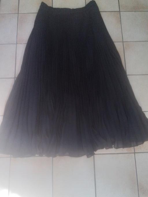 Buy & Sell Streetly Walsall - Photos for LADIES BLACK PLEATED LINED SKIRT
