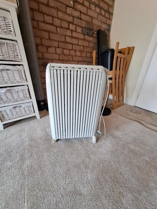 Buy & Sell Bradmore Wolverhampton - Photos for Delonghi Oil Radiator with Remote Control
