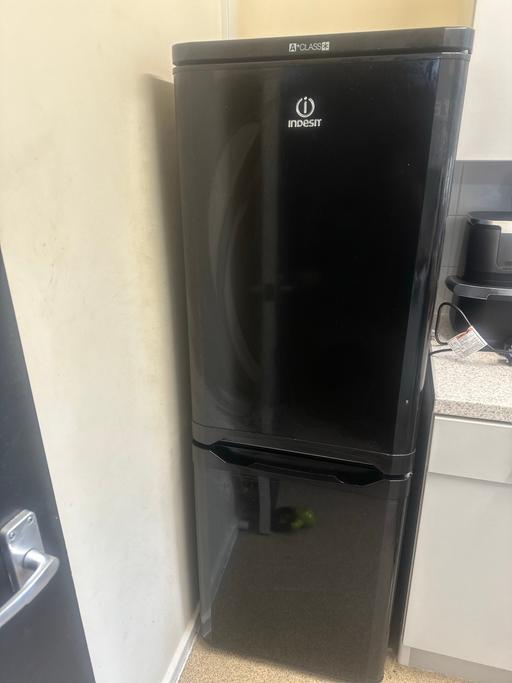 Buy & Sell Brixton South East London - Photos for Fridge freezer 
