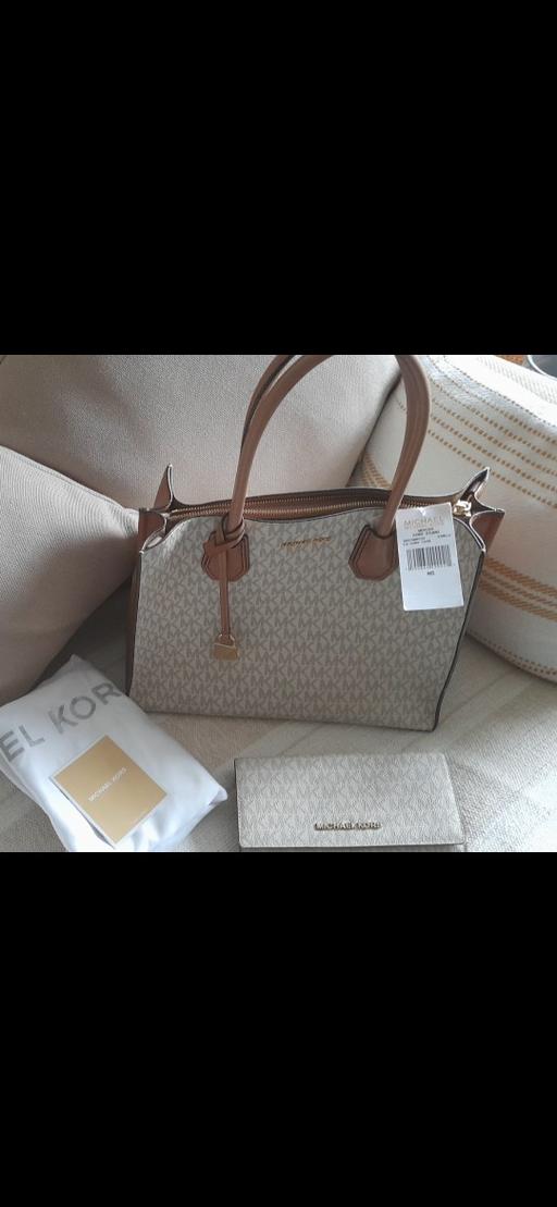 Buy & Sell Beeston Broxtowe - Photos for Michael kors)