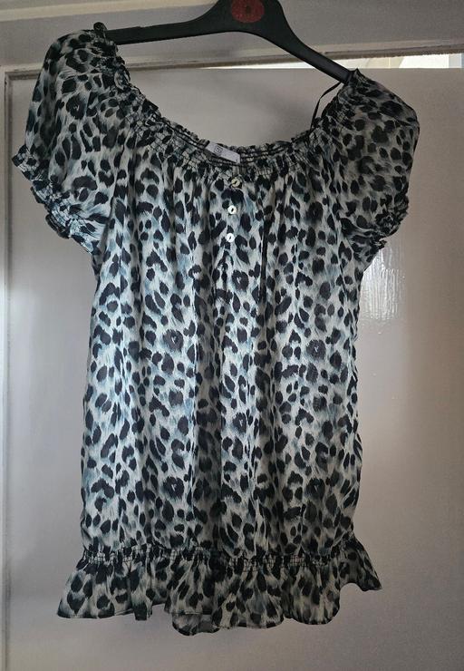 Buy & Sell Blakenhall Wolverhampton - Photos for leopard print top