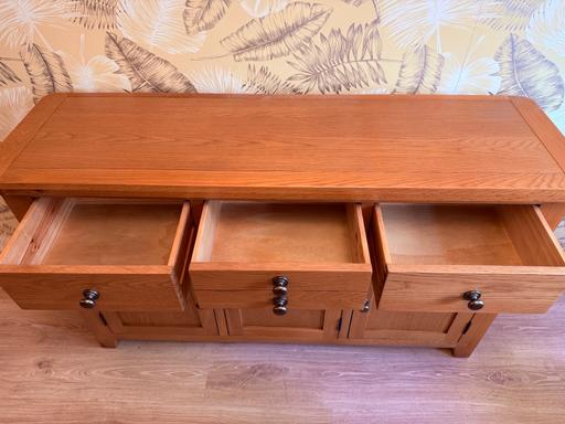 Buy & Sell Wigginton Tamworth - Photos for Furniture Village Oak Cabinet
