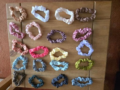 Buy & Sell Blackpool Town Centre Blackpool - Photos for Hair scrunchies x 20 NEW